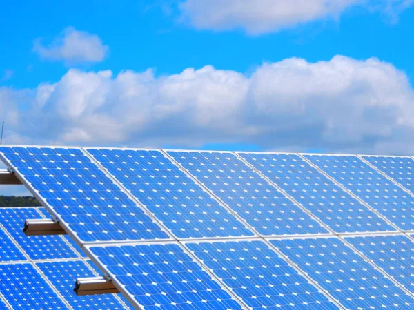 Encapsulamento de molduras fotovoltaicas